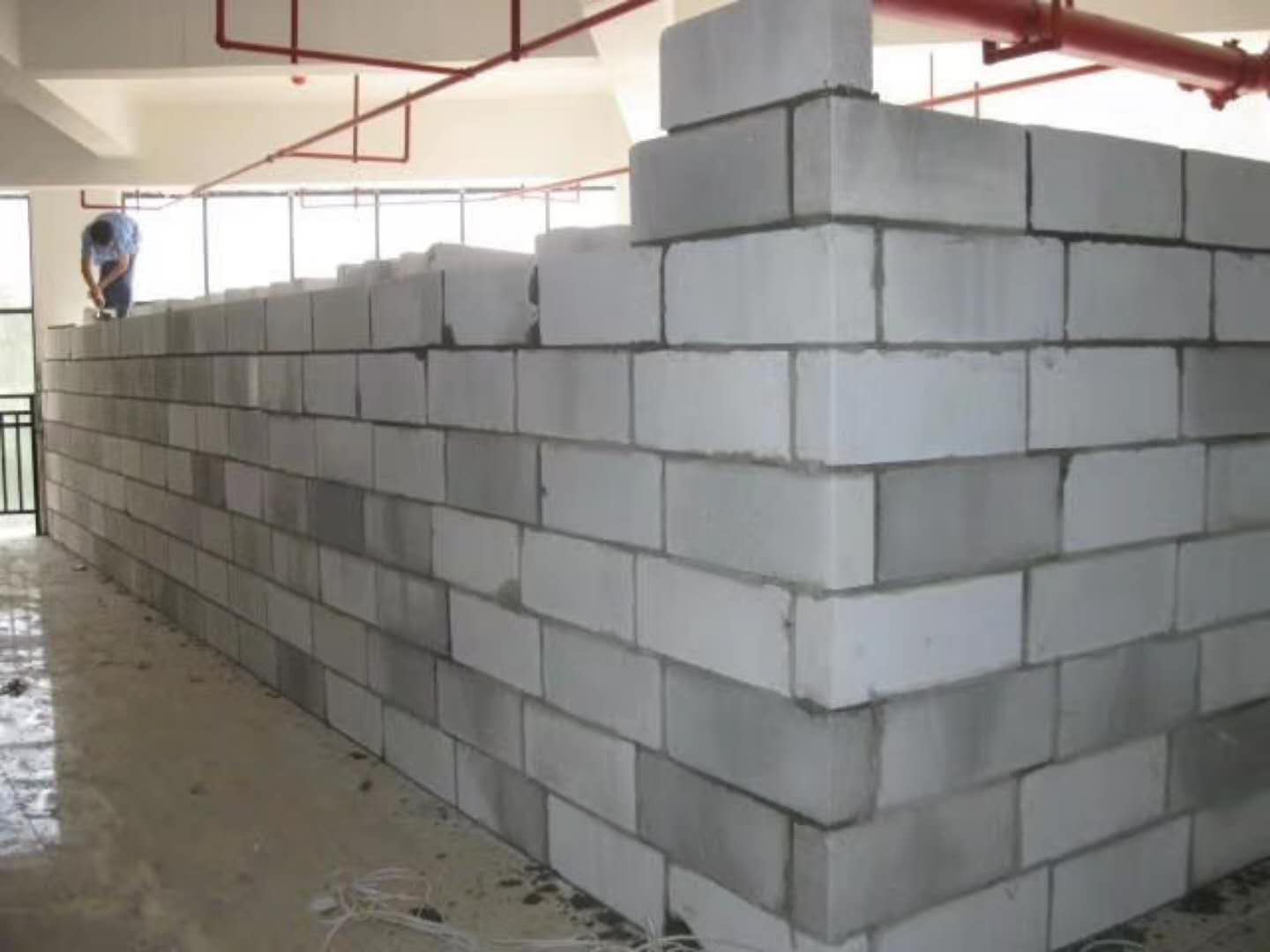 曲阳蒸压加气混凝土砌块承重墙静力和抗震性能的研究